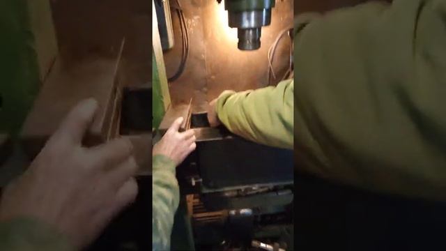 Работа на самодельном гидравлическом прессе смотреть онлайн