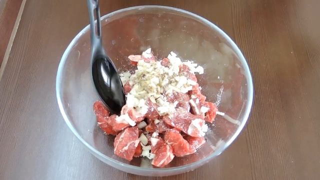 Говядина тушеная с картофелем в банке
