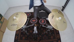 шаман на барабанах