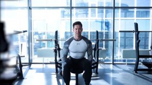 Качаем дельты! Отведение плеча с гантелями сидя! Упражнения для дельт. Техника.