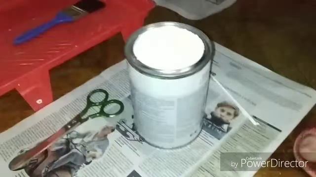 Красим ВОНЮЧЕЙ краской кусочки стен. Жара ... смотреть онлайн