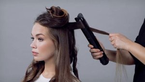 Как сделать локоны на длинных волосах с помощью утюжка Dyson Corrale