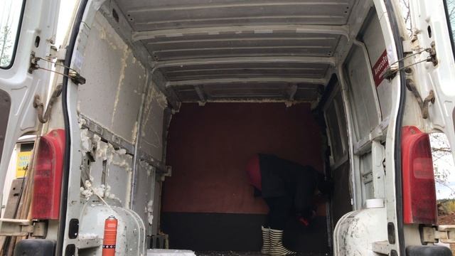 Van Build During Coronavirus #van insulation #vanlife #van #renault master 2021 #vanbuild #resyclin смотреть онлайн