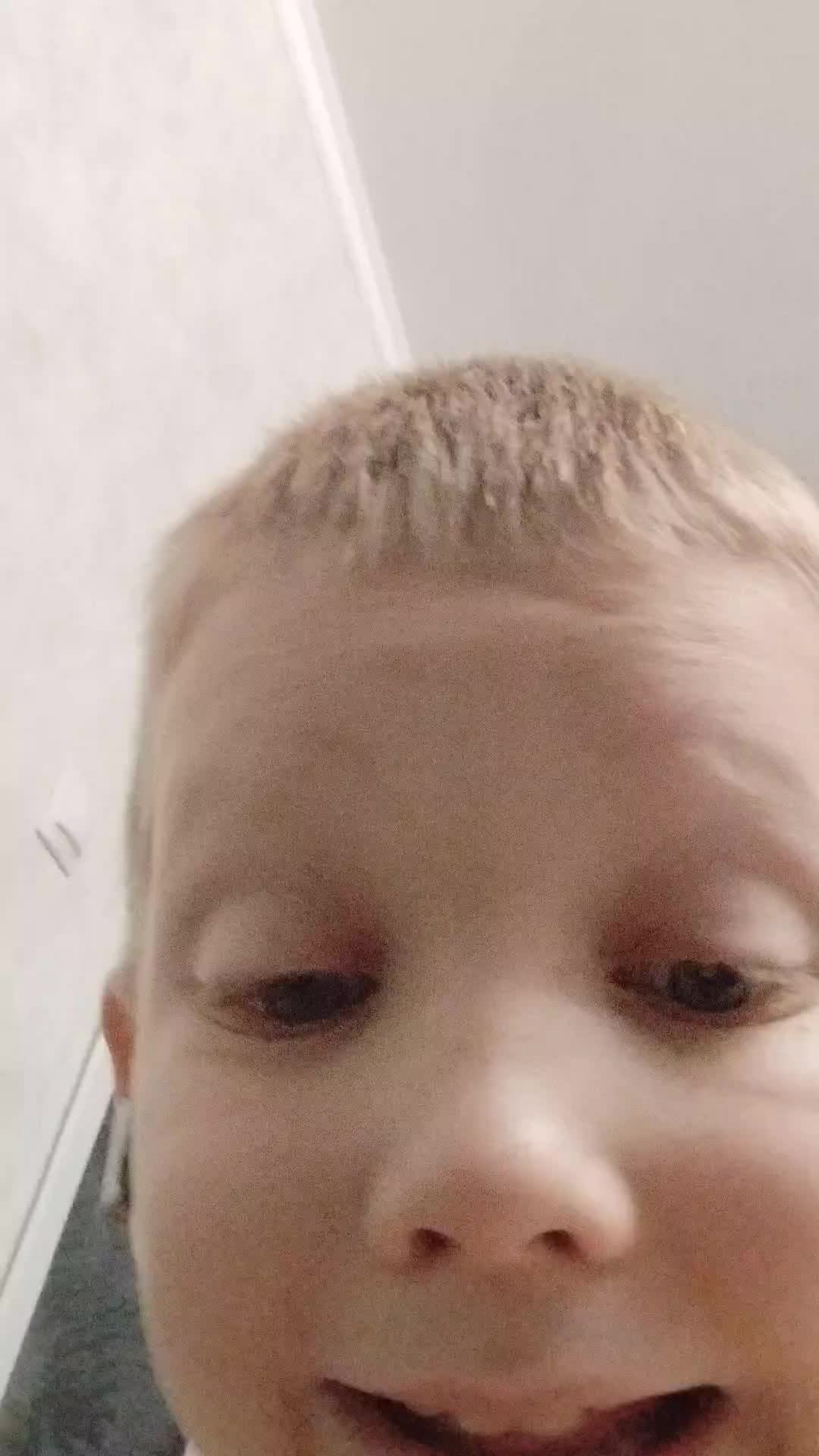 слушаем песни