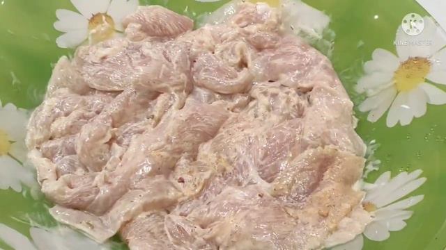 Картошка в духовке с курицей и сыром ????????????