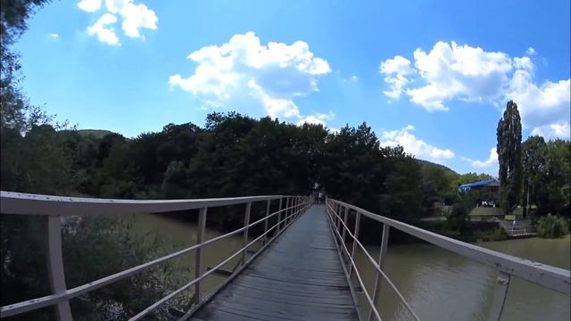 Архипо-Осиповка , Аня прыгнула в воду , река Вулан местный рынок , Мама готовит курицу вкусную смотреть онлайн