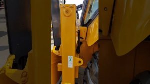 ЭКСКАВАТОР-ПОГРУЗЧИК XCMG XC8-S3570