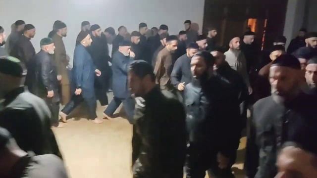 Зикр в Чири-Юрте (1иса х1усмаьхь) 2 октября 2022 г. смотреть онлайн