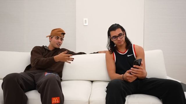 REACTING TO MY GIRLFRIENDS TikToks.. смотреть онлайн