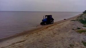 Трактор Беларус 920 ездит по воде!!!!!!!!!
