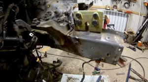 Хёнде Солярия. Рихтовка лонжерона, замена телевизора, наборка морды.