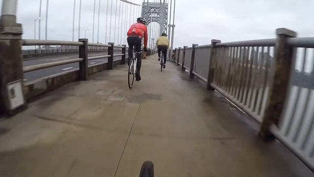 CYCLING INTO THE CITY смотреть онлайн