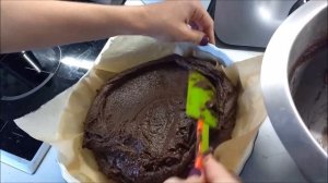 Простой рецепт брауни, влажный внутри с хрустящей корочкой. Готовить 5 минут! #Брауни