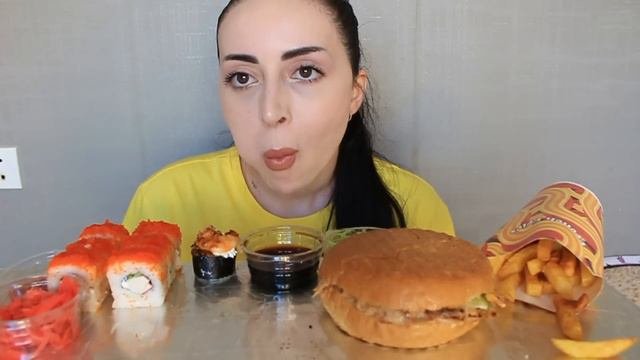 ЗАПЛАТИЛА 2 РАЗА 😑 Мукбанк 🍱🍣 Ayka Emilly