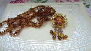 Чудесные новинки с блошиного рынка. Фарфор и винтажные украшения.