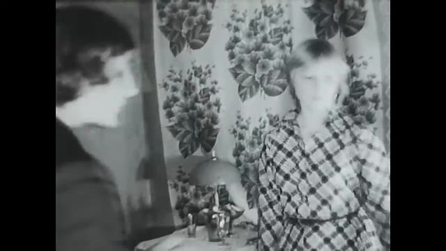 Марика Парфенова. День рождения. 7А 1981 смотреть онлайн