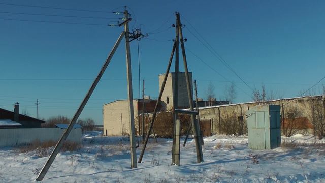 Левый угол фасада. смотреть онлайн