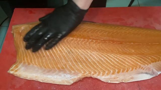КАК ЗАСОЛИТЬ ЛОСОСЬ ? РЕЦЕПТ НАРАБОТАН ГОДАМИ. Получается очень нежно,вкусным и малосольным ??