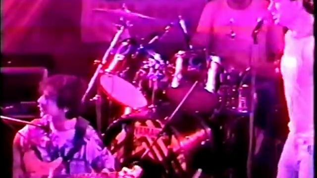 PROMESAS SOBRE EL BIDET(Charly García y El Aguante).mpg смотреть онлайн