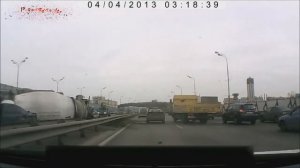 Бетономешалка перевернулась