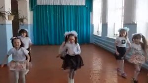 танец в каждом маленьком ребёнке и мальчишки