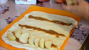 Рулет из слоеного теста - быстро и вкусно!