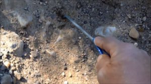 Alluvial Gold Prospecting - How to Find a Lead or a Ribbon of Gold in a Dry Creek