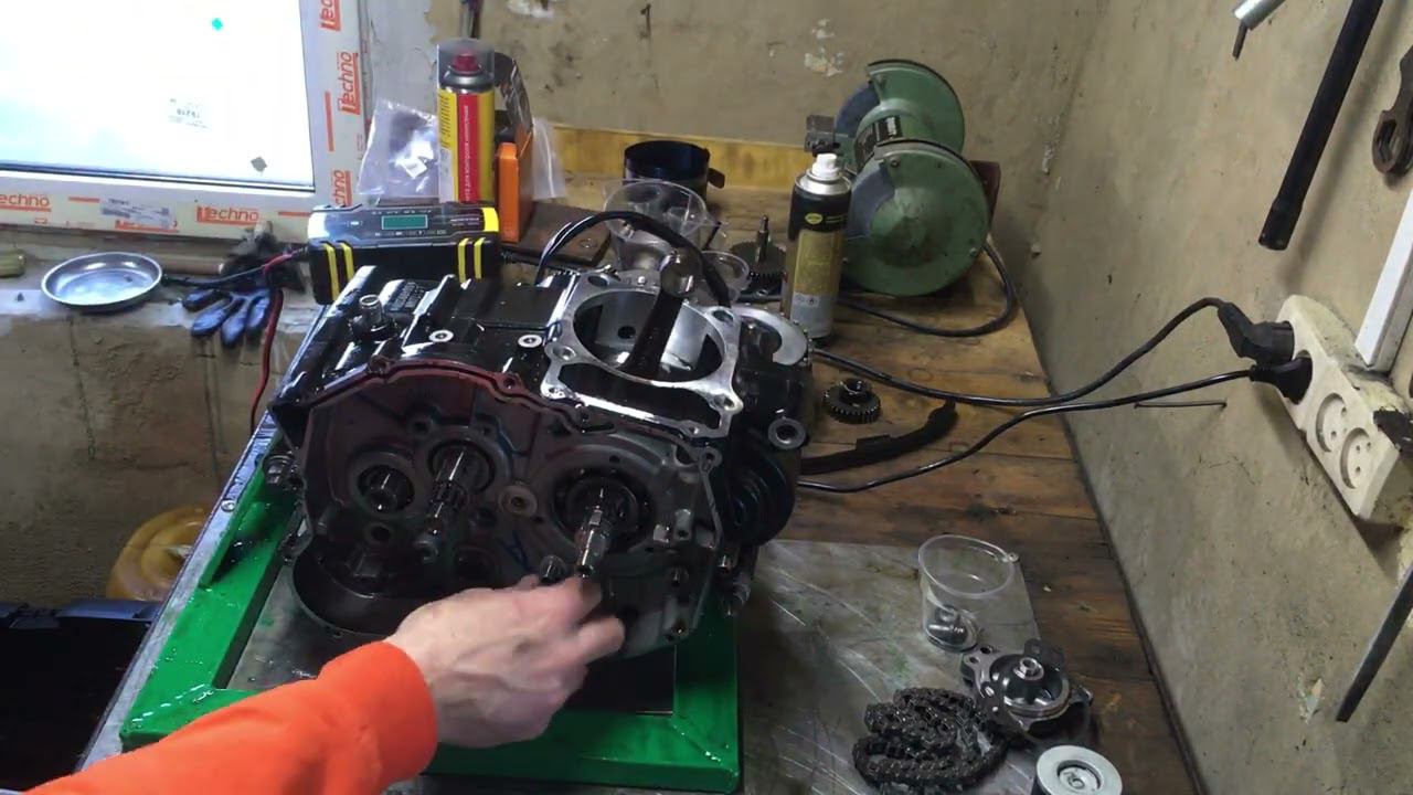 Разбираем заклинивший двигатель VOGE 300 смотреть онлайн