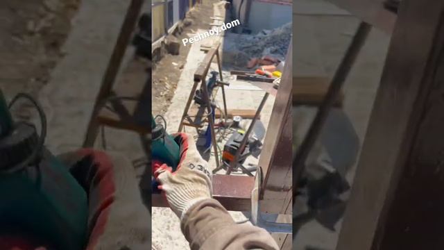 Коронка по металлу ф27мм в работе. Сверлим металл толщиной 4мм. Инструмент в наличии