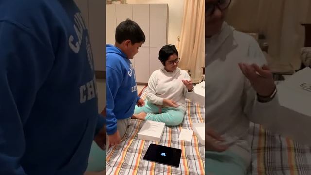 Unboxing the new IPad X ?? смотреть онлайн