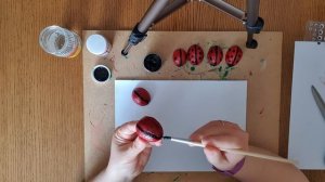 Божьи коровки из скорлупок