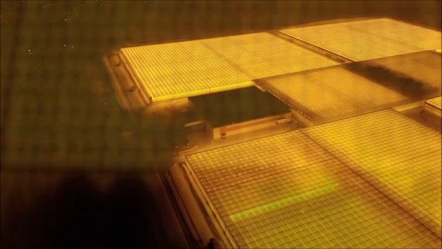 Футуристические виды на светящиеся теплицы УГМК смотреть онлайн