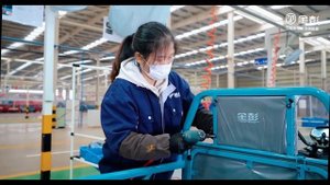 Сборка электрического трицикла на заводе. JINPENG.