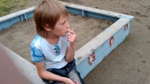 Сосашка. Мальчик-сосун