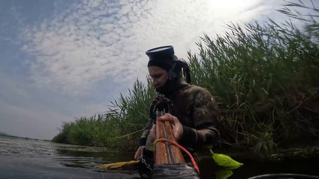 Красивая подводная охота!!! смотреть онлайн