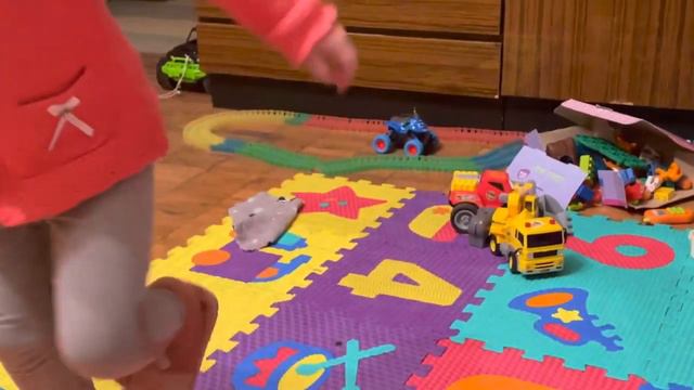 Какая совсем маленькая была Аленушка год назад 👼 смотреть онлайн