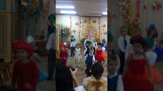 Detsad - 12/13, prazdnik Oseni - 1 смотреть онлайн