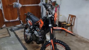 Мотоцикл Regulmoto Sport-003 PR PRO одно из решений с наклейками.