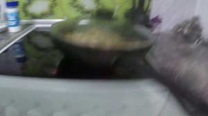 Лангустины в соево-чесночном соусе на сковородке