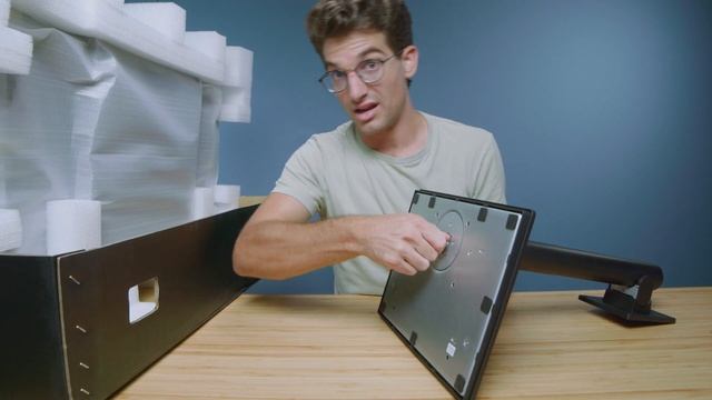 Most DANGEROUS Tech I've Reviewed! | Asus ProArt Display OLED PA32DC смотреть онлайн