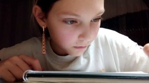 рисуем одежду девочке