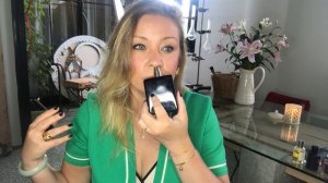 Нота пачули в ароматах.