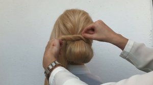 Низкий пучок быстро и просто/Видеоурок|Quick and Easy Low Bun|Wedding Bun|Hairstyle Tutorial