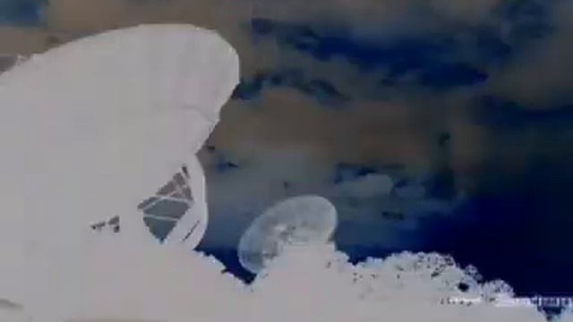 Syndromedia 1999: Sounds and Vision at Creamware's Radio Telescope in Bad Münstereifel, Germany смотреть онлайн