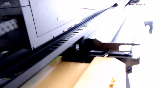 Печать по глянцевым натяжным потолкам - лучший выбор УФ принтер Dilli Neo Titan 3206 смотреть онлайн