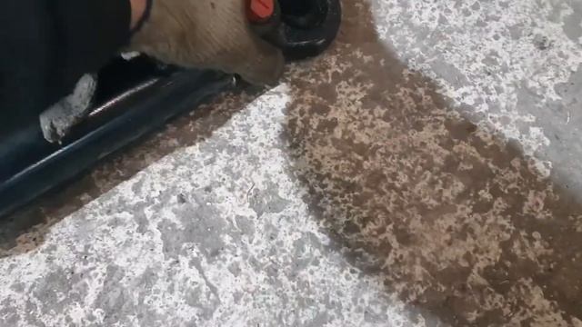 Как повернуть ухо (проушину) гидроцилиндра. Гидроцилиндр опрокидования ковша. смотреть онлайн