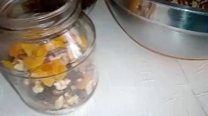 Орехи с медом. Баночка здоровья должна быть в каждом доме.