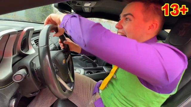 Three Racers VS Older Brother in Audi VS Car Keys in Trunk Pretend Play смотреть онлайн