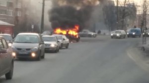 Видео Взрыва! В Петрозаводске взорвалась машина на Первомайском проспекте