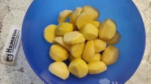 Картофель с чесноком в фольге в духовке
